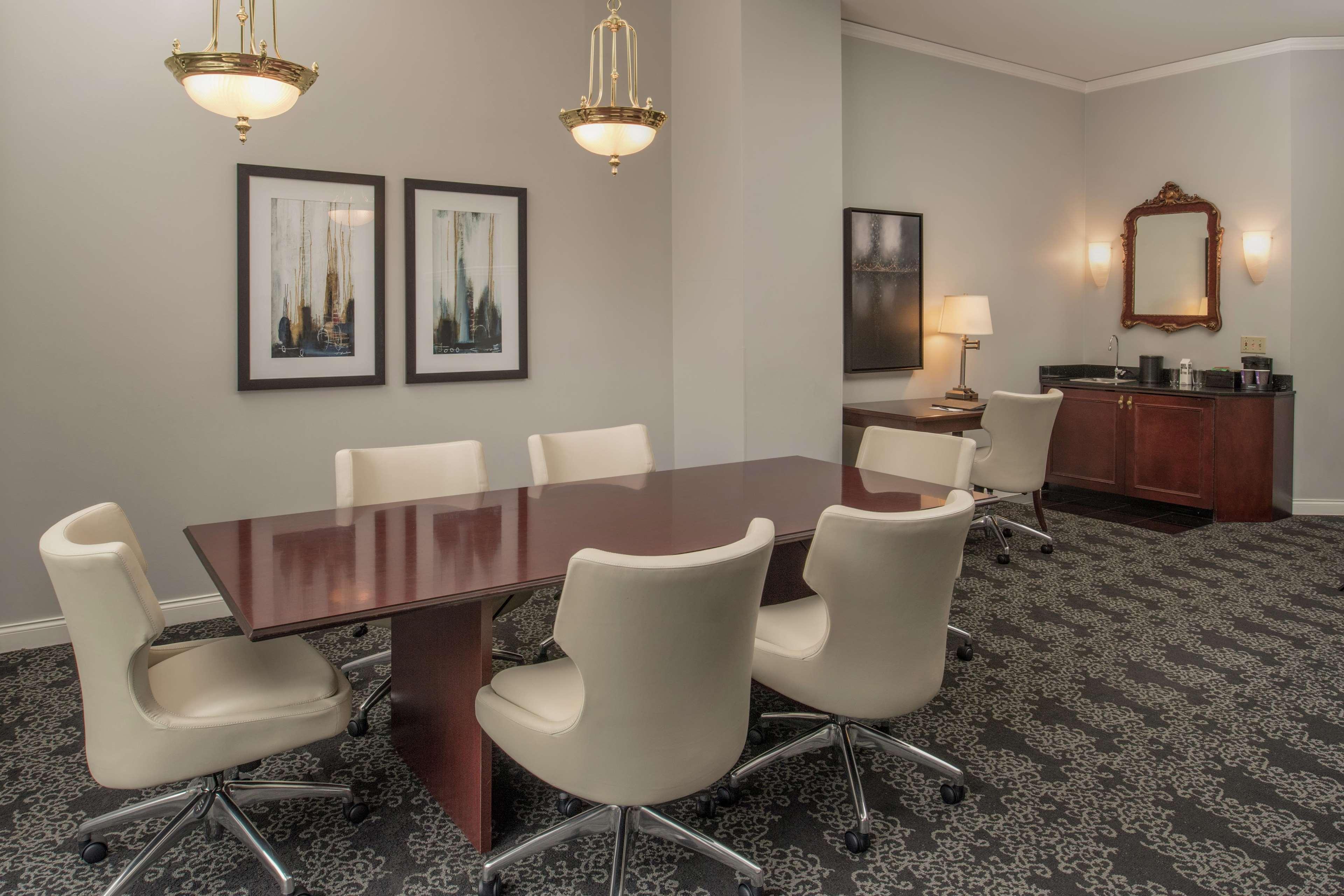Embassy Suites By Hilton Portland Downtown Екстериор снимка