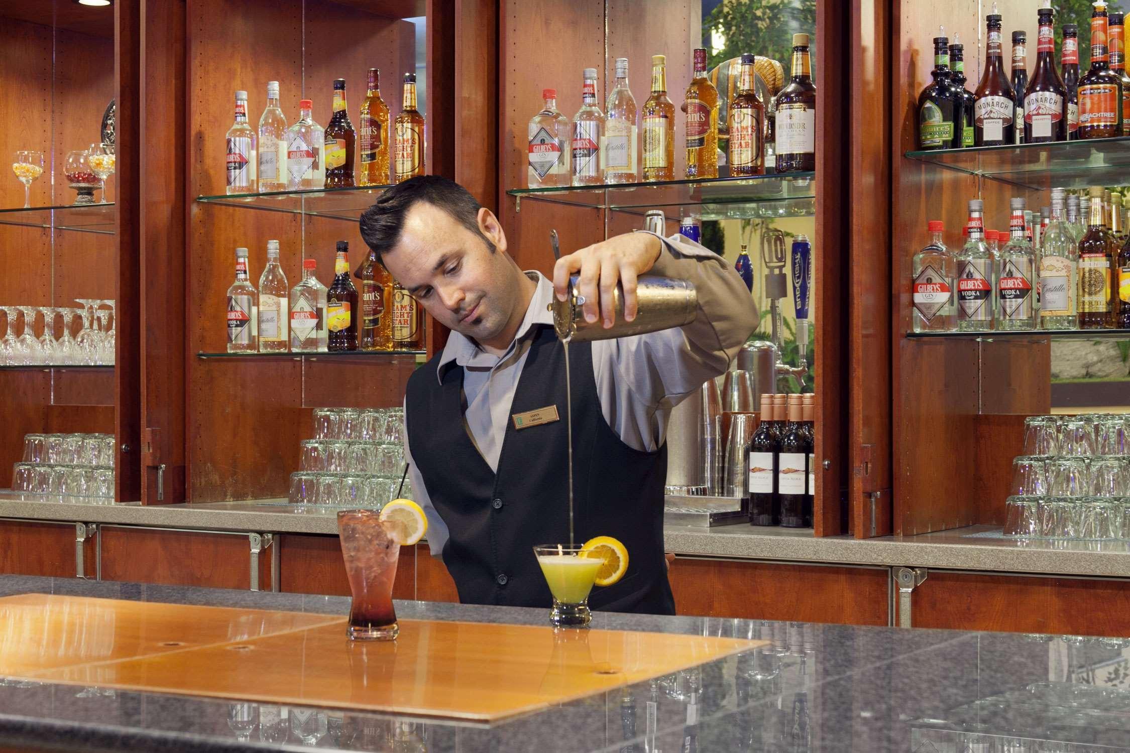 Embassy Suites By Hilton Portland Downtown Екстериор снимка