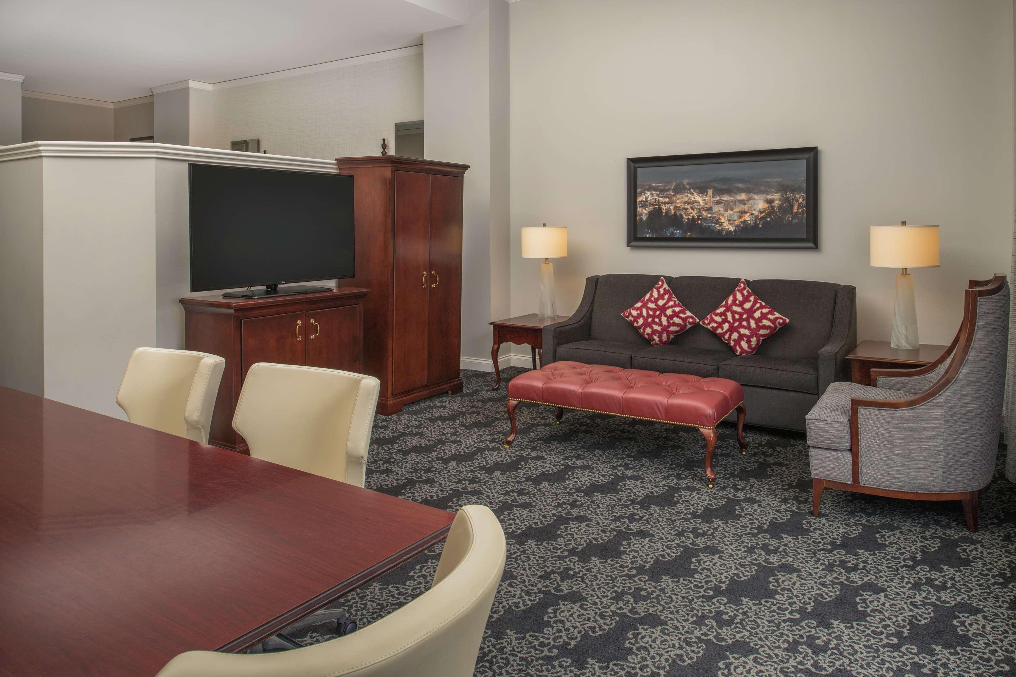 Embassy Suites By Hilton Portland Downtown Екстериор снимка