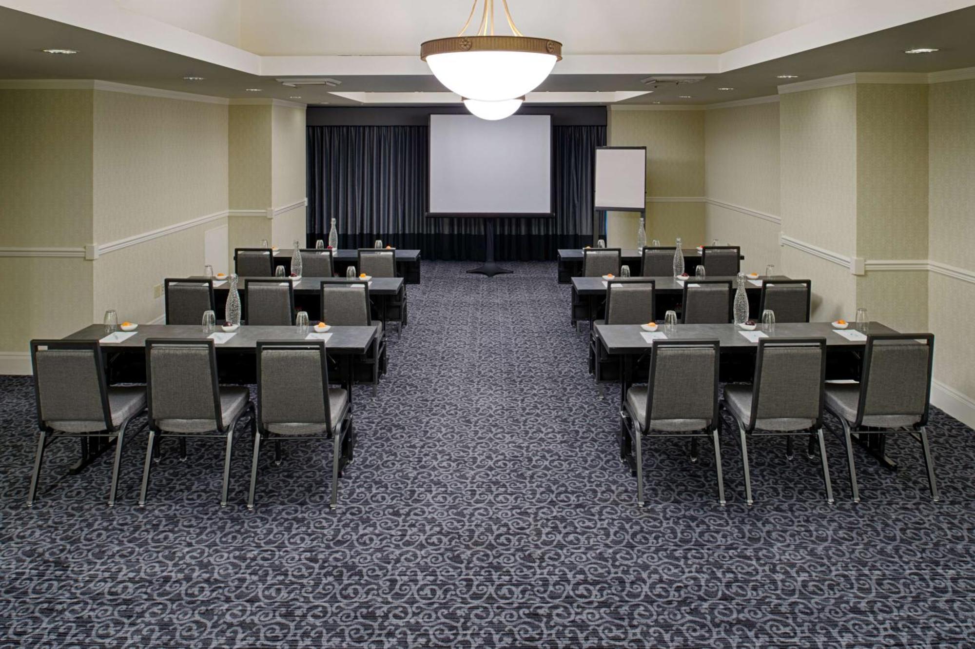 Embassy Suites By Hilton Portland Downtown Екстериор снимка